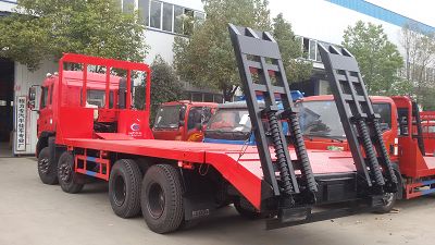 ����ǰ�ĺ�ˇ����ھ�Cƽ���\ݔ܇