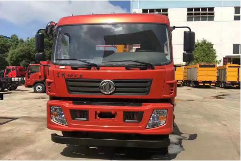 �|�L(f��ng)�Θ��S܇(ch��)��ƽ��܇(ch��)�����b5����6.3����8�����C(j��)�����C(j��)Ʒ�����x���r(ji��)�񲻵ȣ�ȫ��(gu��)�ۺ����M(j��n)��(d��ng)?sh��)ط��?w��)վ�M(j��n)��܇(ch��)�v�ı��B(y��ng)��