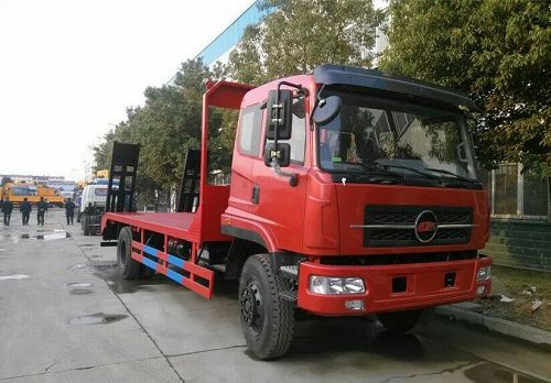 ���L(f��ng)�Θ��ڙC(j��)ƽ��܇����18�����ھ�C(j��)����(d��ng)���x�����6��180�R����(gu��)��l(f��)��(d��ng)�C(j��)����ʿ�ذ˙n׃������1000䓽z̥����܇8���L(zh��ng)���S��̣���·���`�����S�҃�(y��u)����ԃ�Ԓ��13607281988